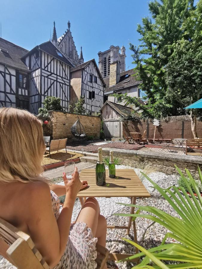 트루아 Les Cieux De La Cathedrale - Calme - Jardin - Wifi 아파트 외부 사진